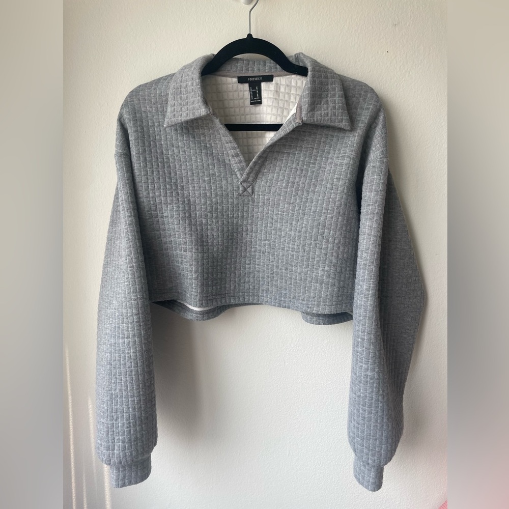 Grey Cropped Long-Sleeve Top